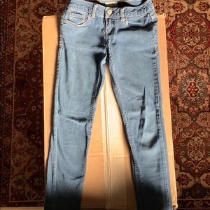Aeropostale skinny blue jeans